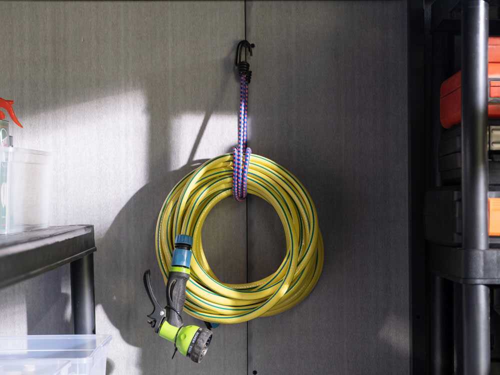 Keter Artisan grau – Gartenhaus – mit Doppeltüren – 277x218x226 cm